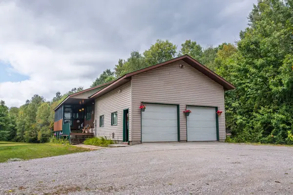 66 Rain Lake RD, Kearney, ON P0A 1M0