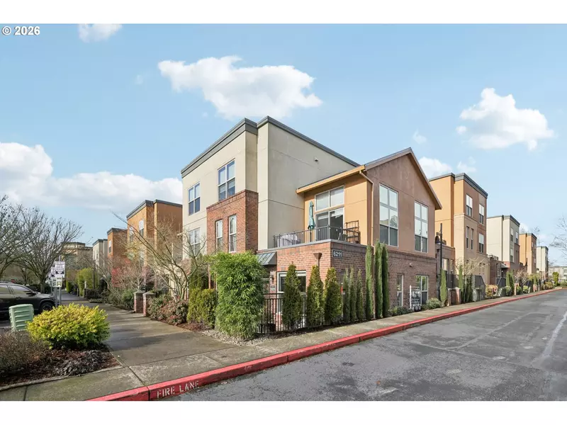 6299 NE CARILLION DR, Hillsboro, OR 97124