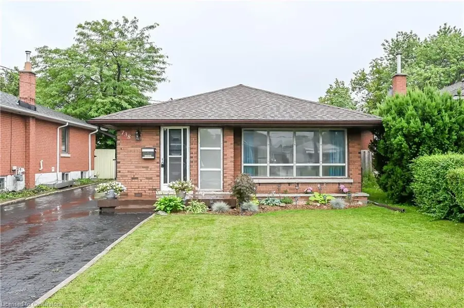 738 Mohawk RD E #Upper, Hamilton, ON L8T 2R1