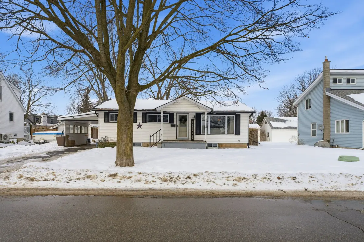 Brantford, ON N3T 1B5,11 Brooklyn AVE