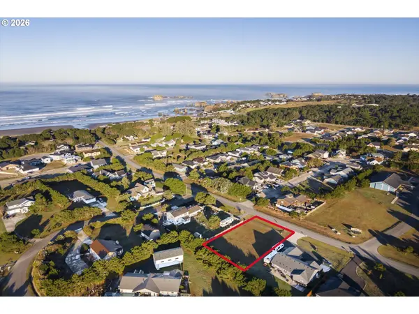 Seabird DR SW,  Bandon,  OR 97411