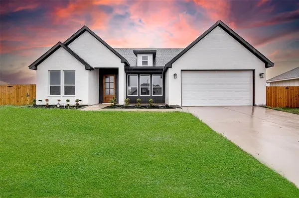 204 High Ridge Court, Godley, TX 76044