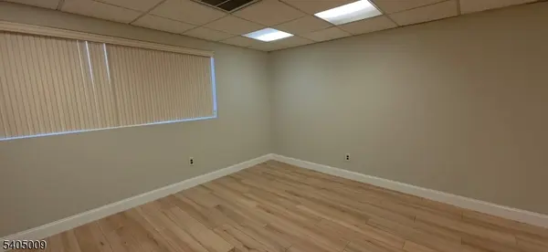 16 W Elizabeth Ave, Linden City, NJ 07036