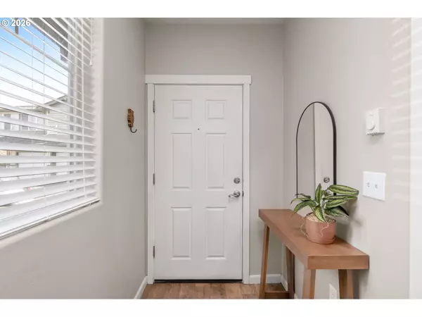 Hillsboro, OR 97006,1819 NE 101ST AVE #204