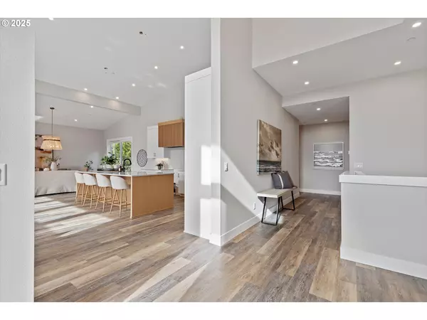 Cannon Beach, OR 97110,780 MONICA CT