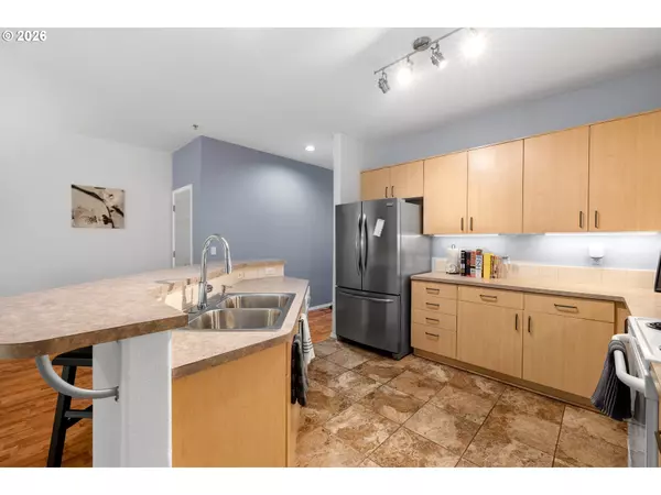 Hillsboro, OR 97123,1518 SE OAK ST