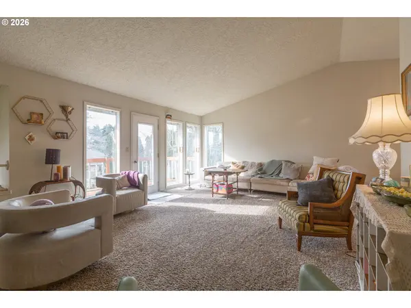 1408 SE 83RD CT, Vancouver, WA 98664