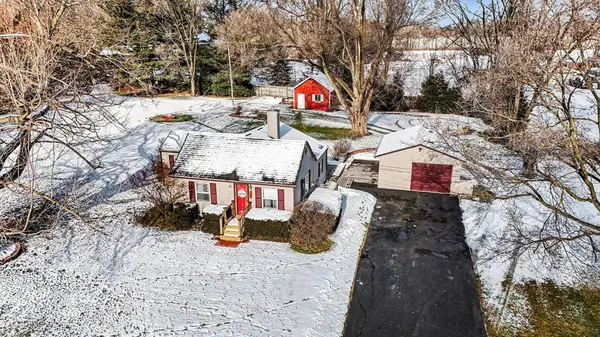 4295 Indian Lakes RD NE, Algoma Twp, MI 49319