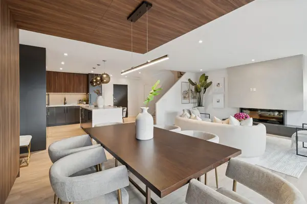 55A Avenue RD #405, Toronto C02, ON M5R 3L2