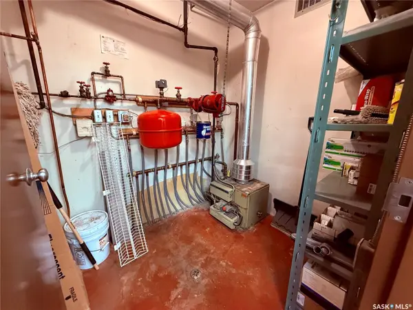 11152 8th AVENUE, North Battleford, SK S9A 3X9