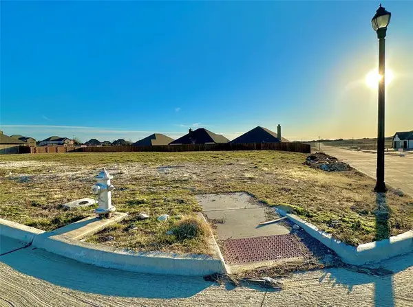 700 Broken Bow Lane, Cleburne, TX 76033