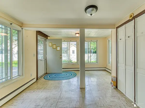 1660 W Sterns RD, Bedford Twp, MI 48182