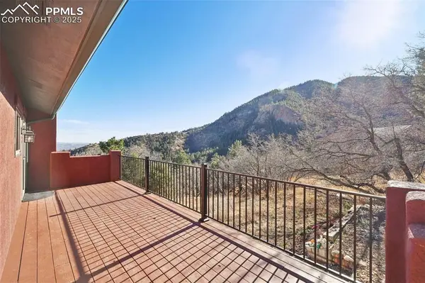 975 Crystal Park RD, Manitou Springs, CO 80829