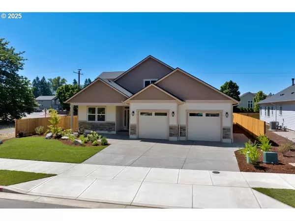 Canby, OR 97013,2125 NE SPITZ RD