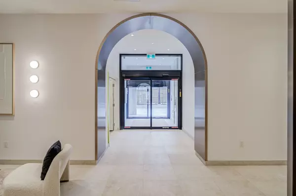 Toronto, ON M6R 2B2,181 Sterling RD #1604