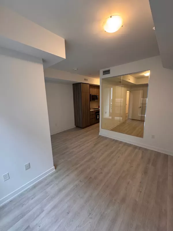 Toronto, ON M5A 0Y5,15 Richardson ST #430