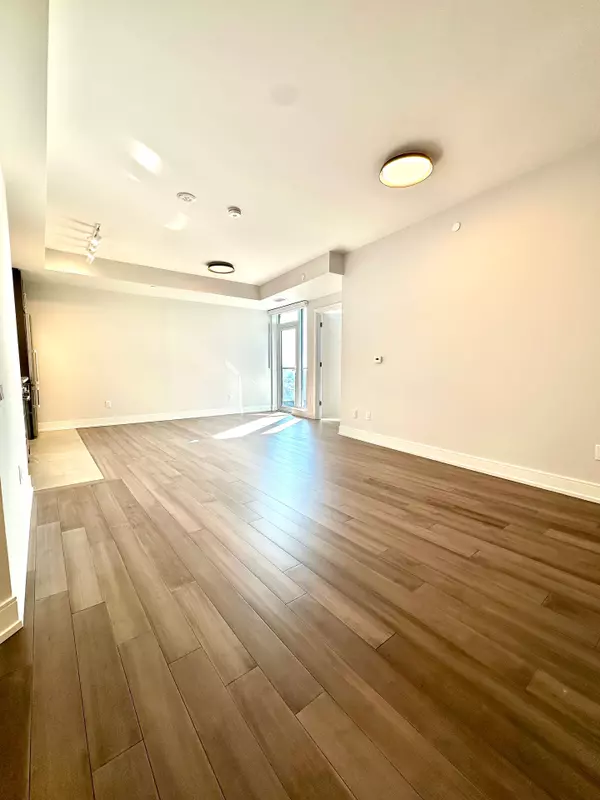 Toronto C04, ON M6B 2Y9,2525 Bathurst ST #1201