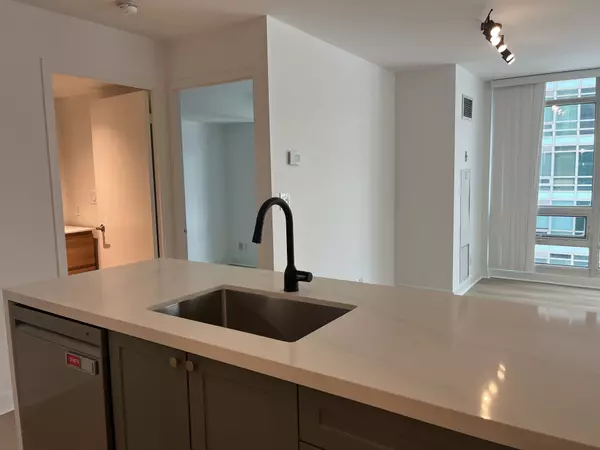 Toronto C01, ON M5V 3S1,397 Front ST W #710