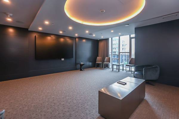 16 Concord PL #431, Grimsby, ON L3M 0J1