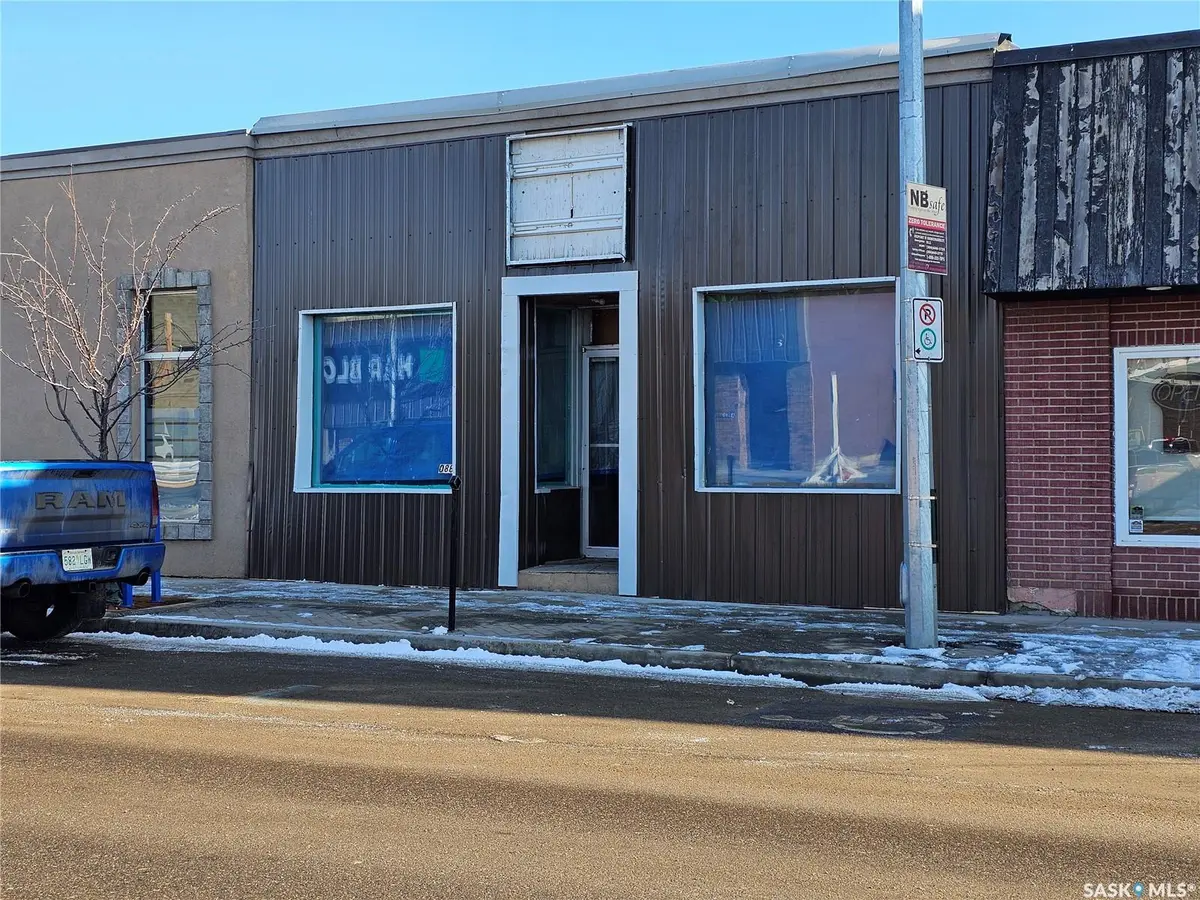 1086 102nd STREET, North Battleford, SK S9A 1E6