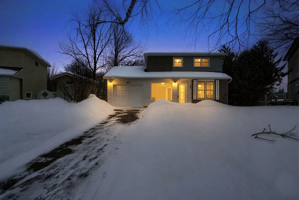 Caledon, ON L7E 2B7,80 Downey DR