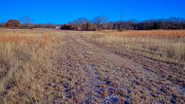 107 W Huron Circle, Nocona, TX 76255