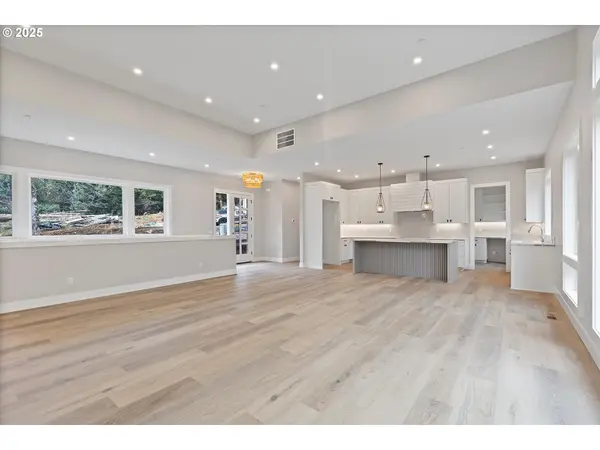 740 MONICA CT, Cannon Beach, OR 97110