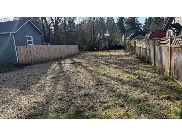 2109 E 26th ST, Vancouver, WA 98661