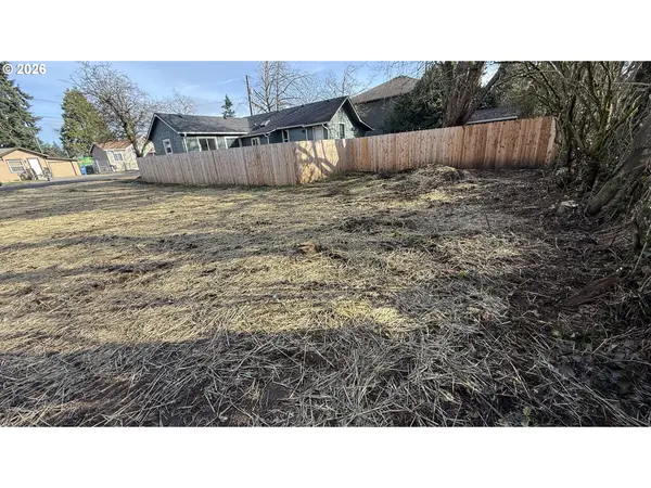 2109 E 26th ST, Vancouver, WA 98661