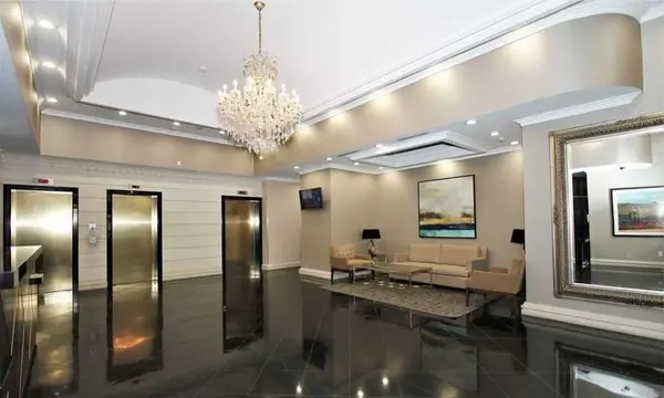 Toronto, ON M2N 7H2,7 Lorraine DR #Lph09