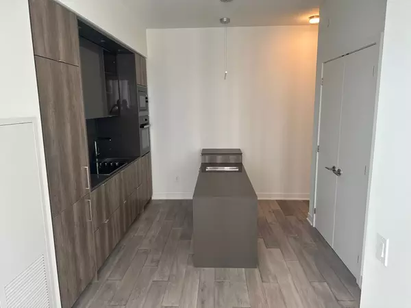 Toronto, ON M9W 1L2,11 Yorkville AVE E #4905