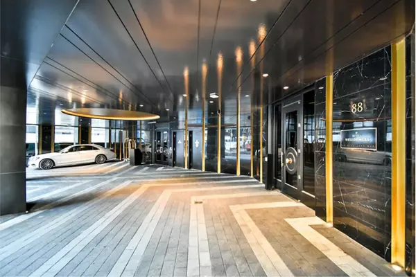 Toronto C01, ON M5V 0L7,88 Blue Jays WAY #1511