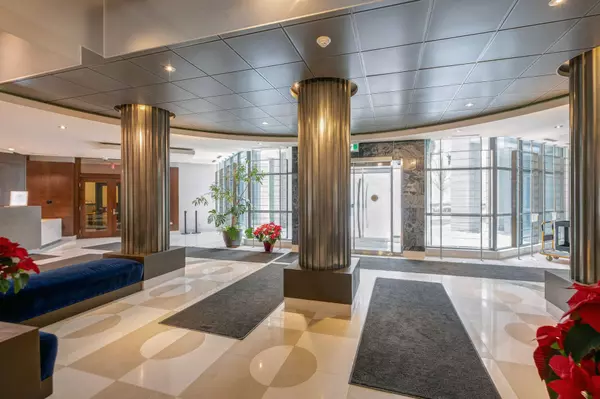 Toronto, ON M5V 3T1,410 Queens Quay W #714