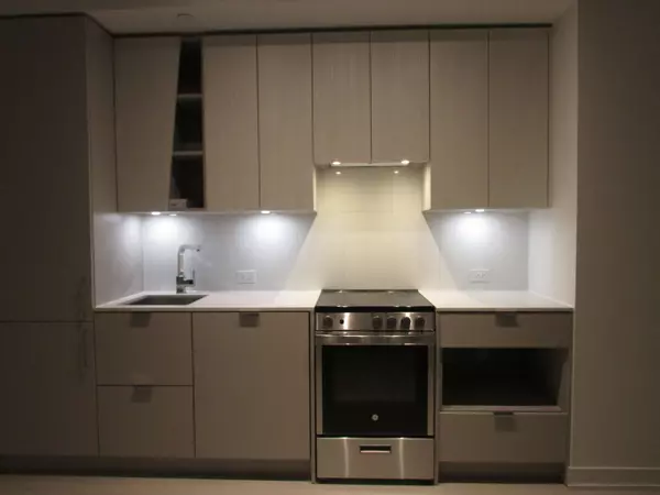 3883 Quartz RD #5209, Mississauga, ON L5B 0M4