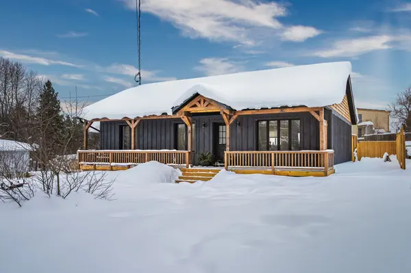 6 Kitchen RD S, Huntsville, ON P1H 1Y1