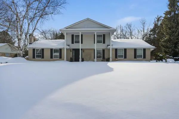 1 Acredale DR, Hamilton, ON L0R 1H2