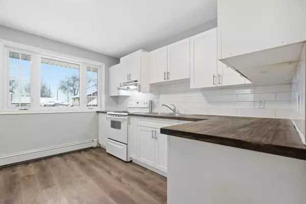 Aylmer, ON N5H 1P8,104 South ST E #Unit A