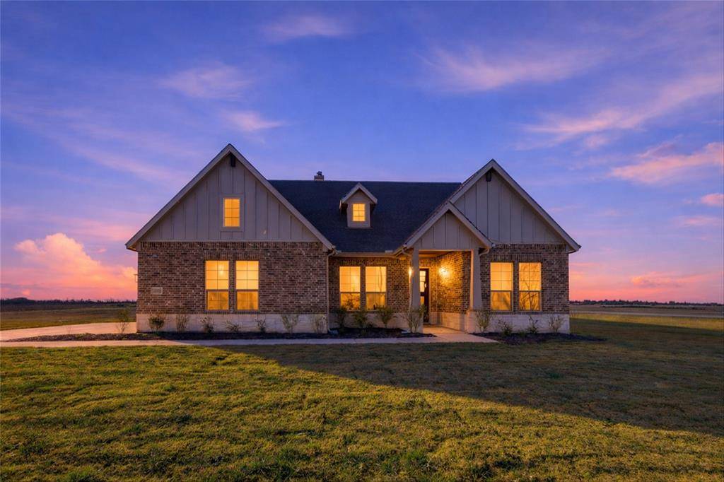1030 County Road 200, Valley View, TX 76272