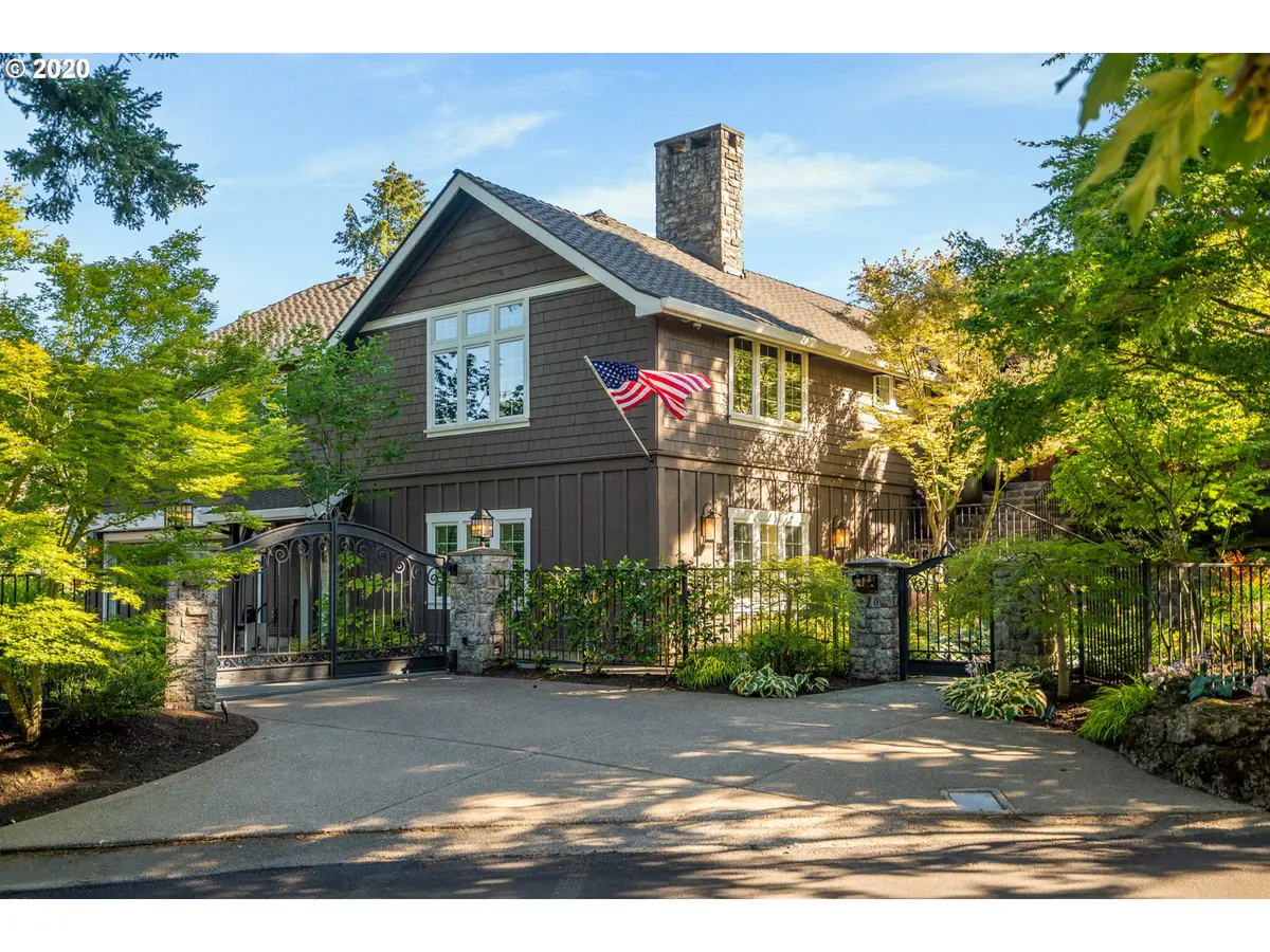910 NORTHSHORE RD, Lake Oswego, OR 97034