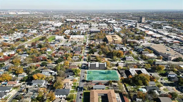 710 & 716 W 9th Street, Dallas, TX 75208