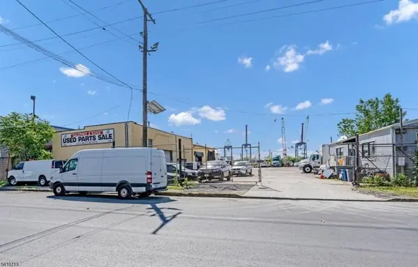 216-224 S 1St St, Elizabeth City, NJ 07206