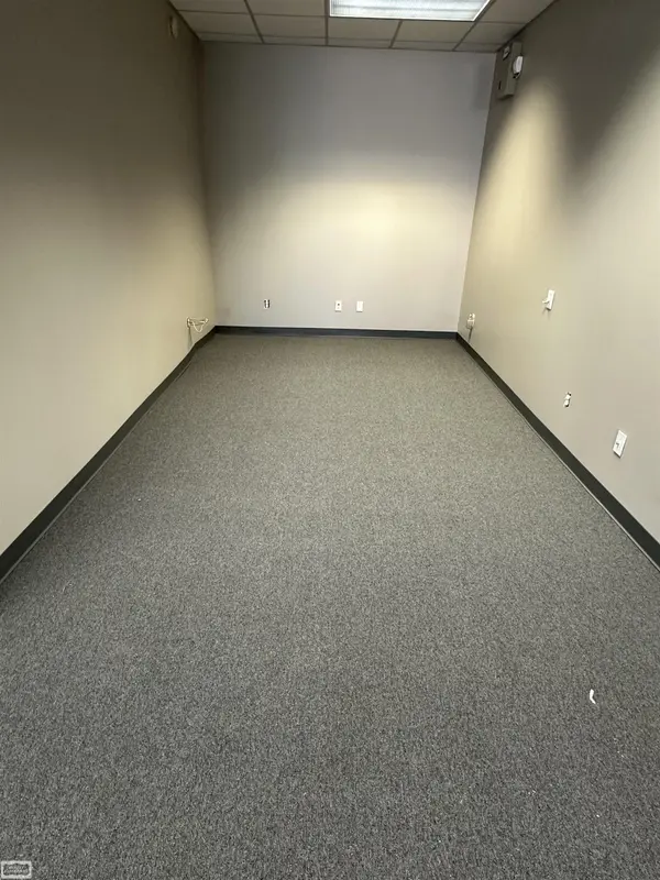 64007 Van Dyke RD, Washington Twp, MI 48095