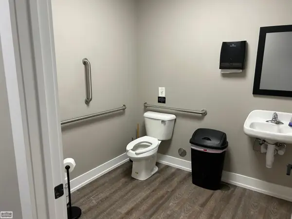 64007 Van Dyke RD, Washington Twp, MI 48095