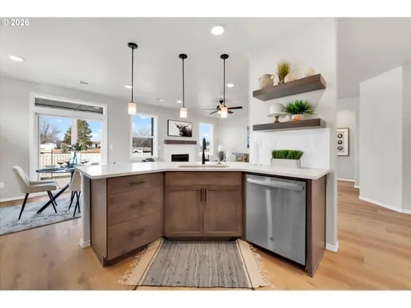 5204 Holly, Springfield, OR 97478