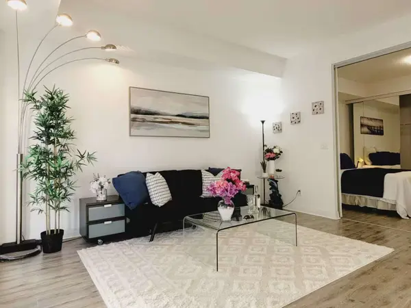 220 Victoria ST #1305, Toronto C08, ON M5B 2R6