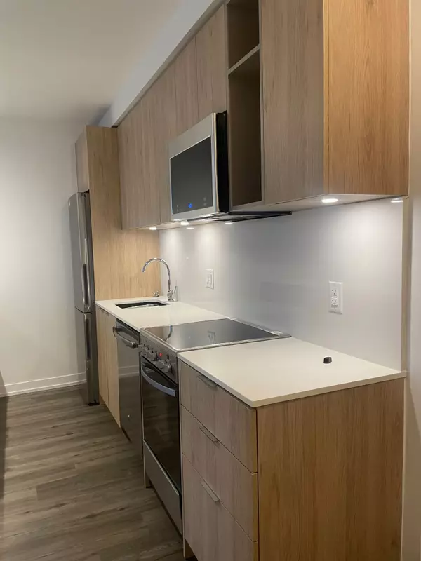 Toronto C08, ON M5A 0M9,25 Nicholas AVE #2306