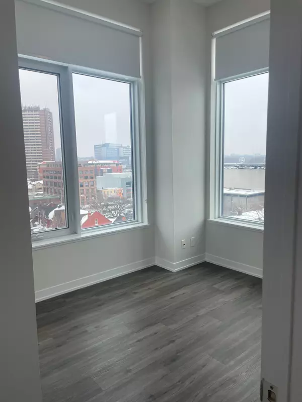 Toronto C08, ON M5A 0M9,25 Nicholas AVE #704