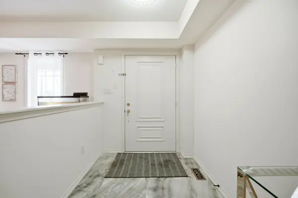 87 Ainley RD, Ajax, ON L1Z 0S9