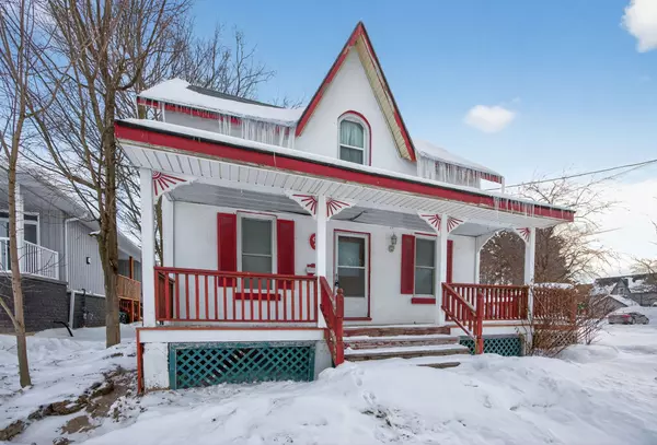 Springwater, ON L0L 1P0,9 Maria ST