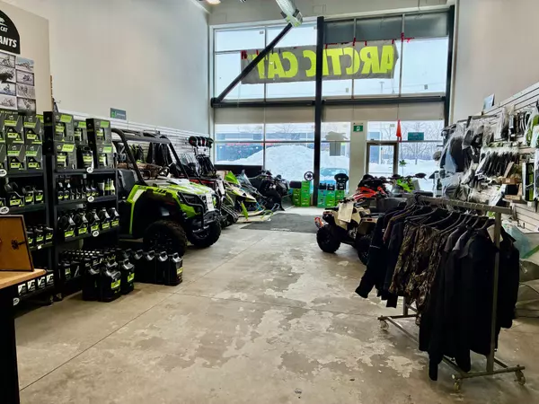 Barrie, ON L4N 6B5,341 King ST #9